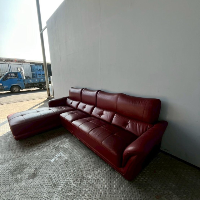 紅色皮面鐵製沙發4人