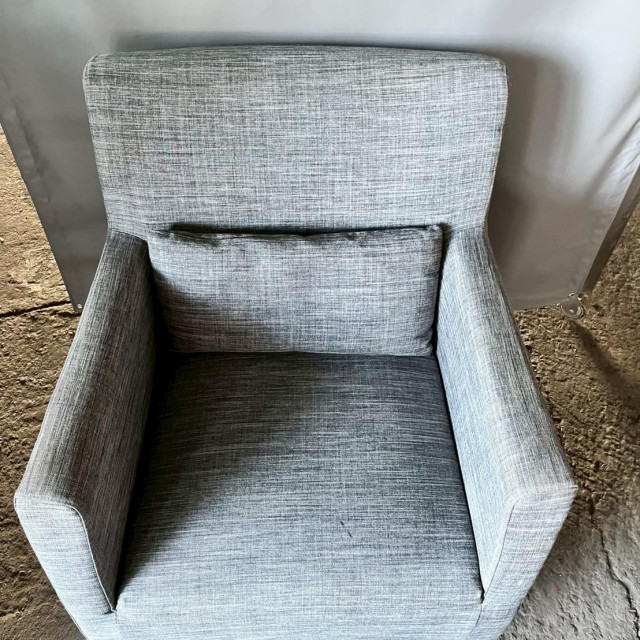 灰色布面木製沙發1人