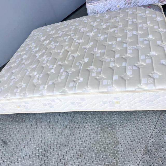 雙人床墊