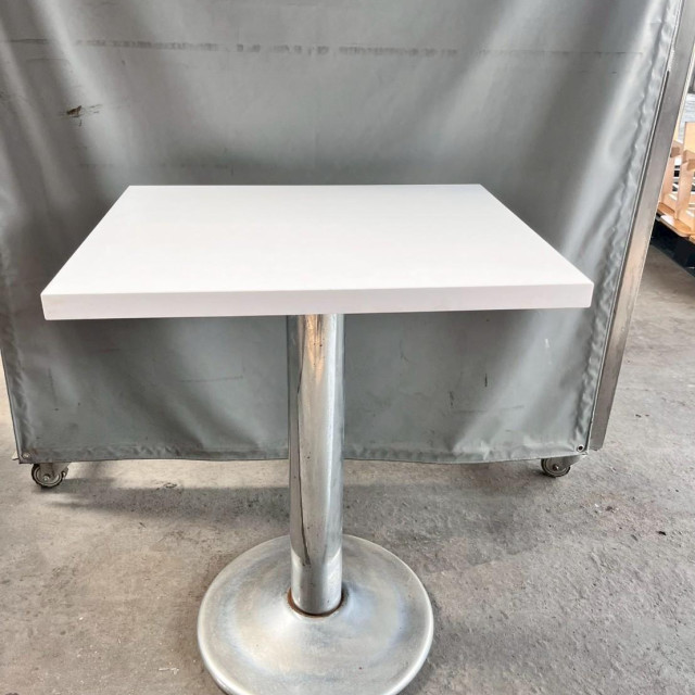 木面鐵製長餐桌