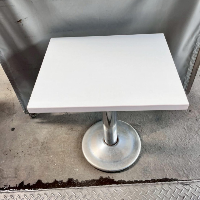 木面鐵製長餐桌