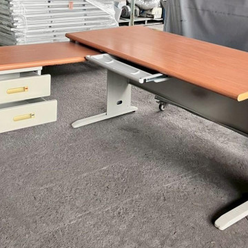 L型辦公桌