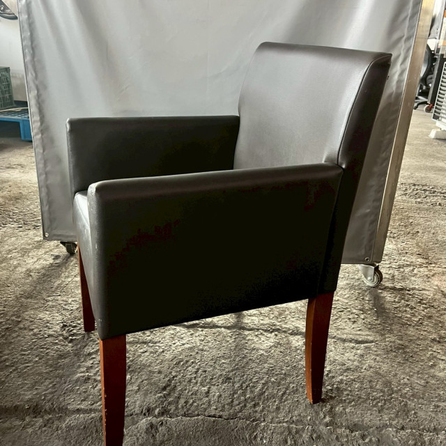 皮面木製沙發1人 單人皮沙發 休閒椅