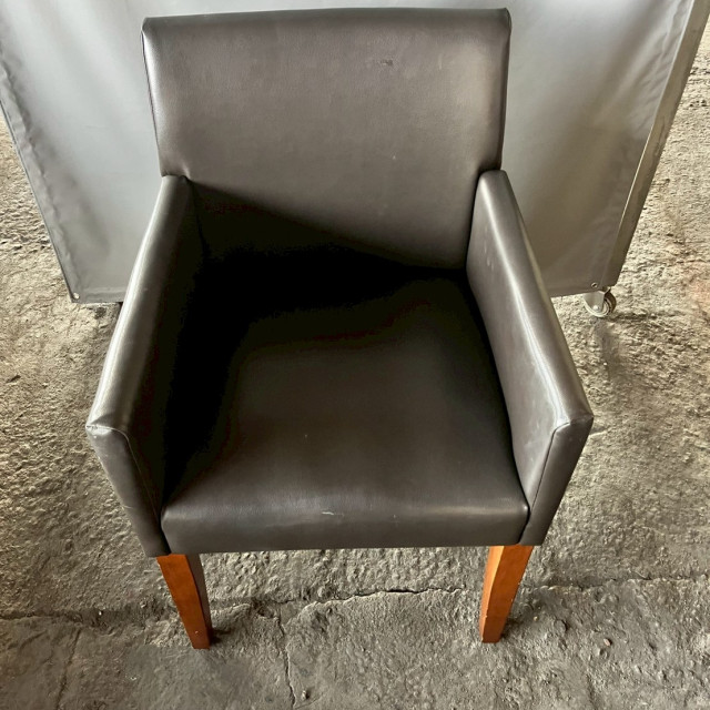 皮面木製沙發1人 單人皮沙發 休閒椅