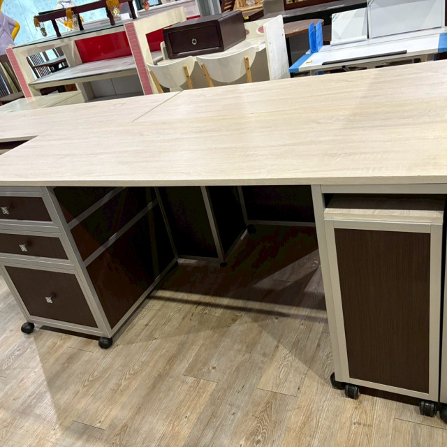 OA辦公桌180公分(有輪子) 辦公桌 長桌 主管桌 職員桌 移動桌