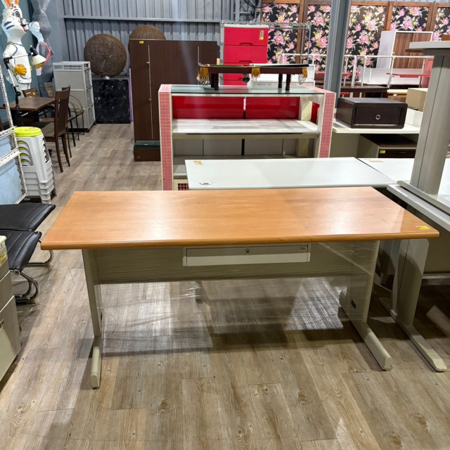 OA辦公桌160公分(含抽屜)-木桌鐵腳