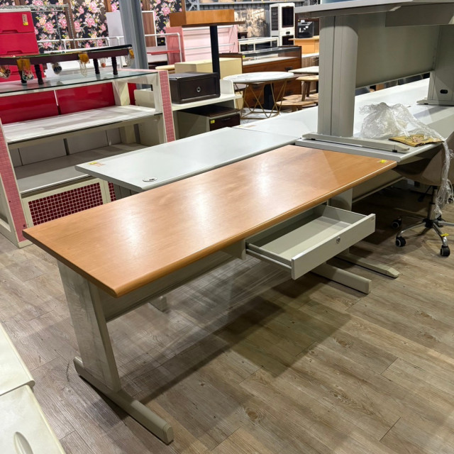 OA辦公桌160公分(含抽屜)-木桌鐵腳