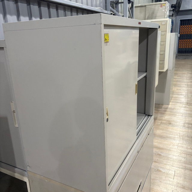 OA辦公鐵櫃拉門