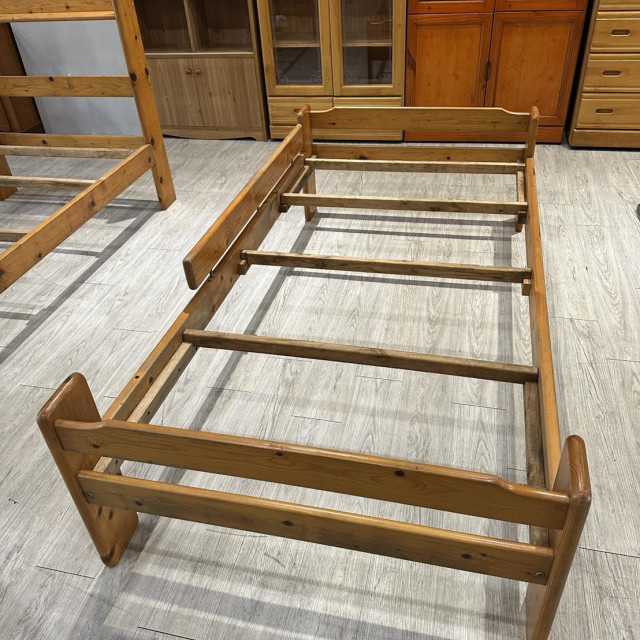 標準單人實木床架  合購可組上下舖 也可拆成單張床使用 兒童床